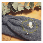 Stirnband, Blumenkranz weiß/grau/Olivegrün